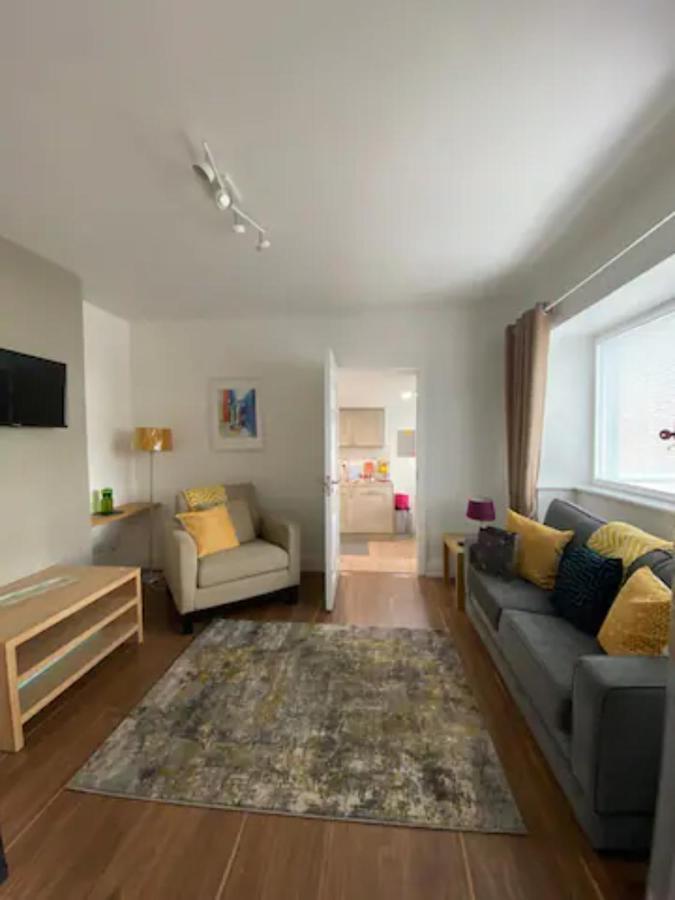Location, Location! Gorgeous 1 Bed Apt- Killarney Dış mekan fotoğraf